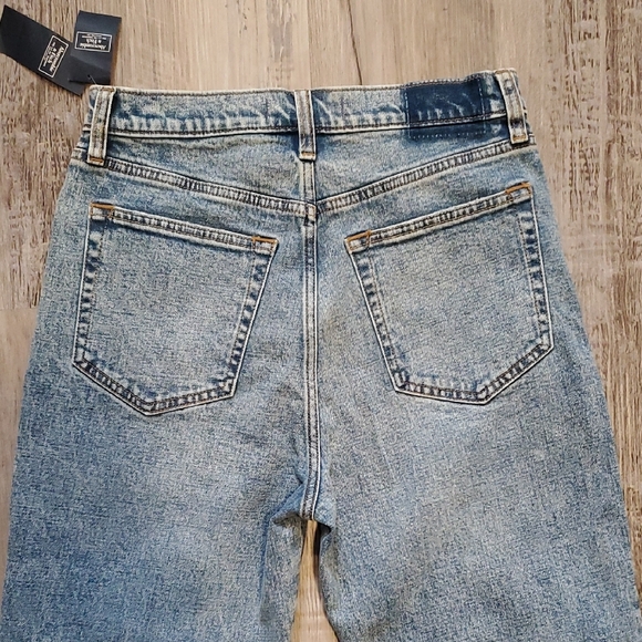 Abercrombie & Fitch Ankle Straight High Rise Jeans - Picture 7 of 8